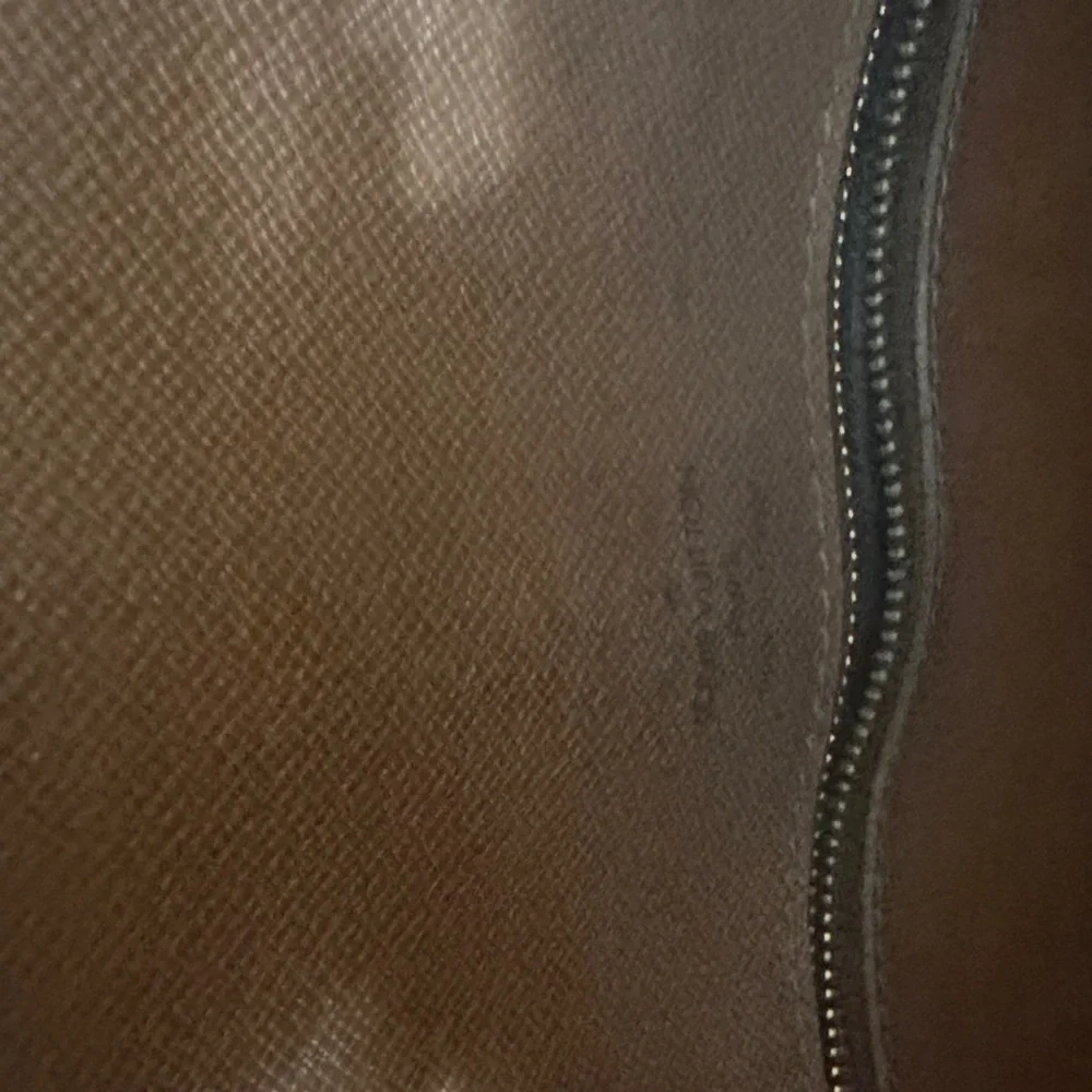 Authentic Vintage Louis Vuitton Brown Monogram Deauville Shoulder Bag - Picture 6 of 13